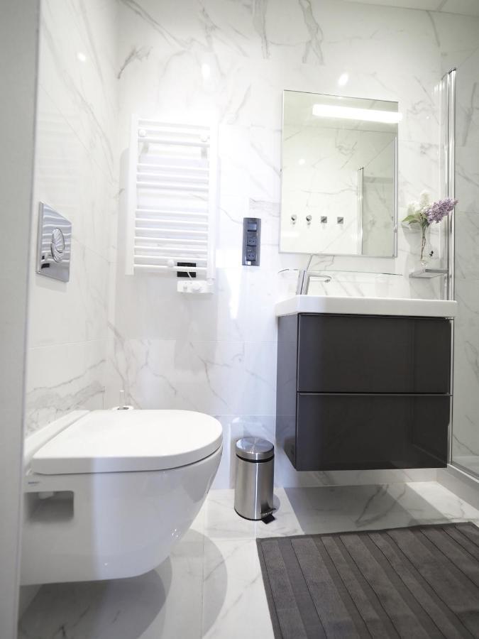 Superbe Appartement Independant En Centre Ville Vichy Exterior foto